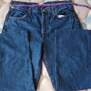 Citizens Annina Jean